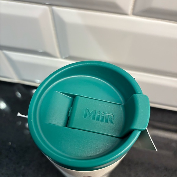 Starbucks Hello Kitty Stainless Steel Tumbler 12 Fl. Oz. 2025 Brand New - Picture 3 of 3